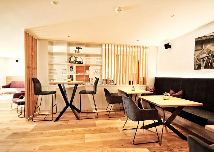 Hotel Roeck Garni 4*