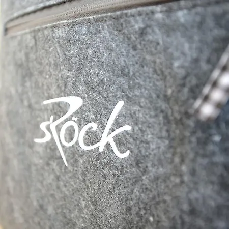 Röck Garni Hotell 4*