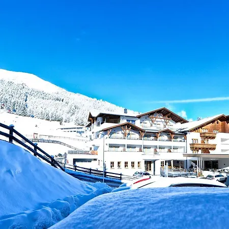 Röck Garni 4* Fiss
