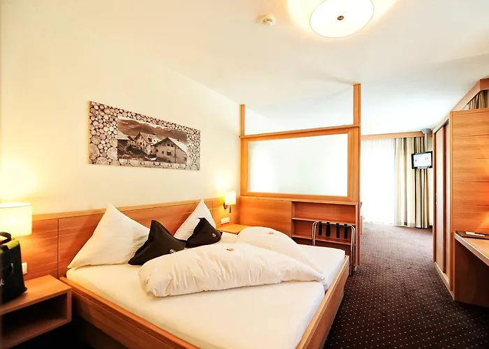 Hotel Roeck Garni 4*